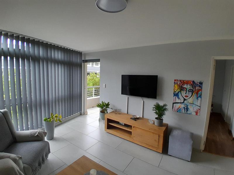 To Let 2 Bedroom Property for Rent in Sea Point Western Cape